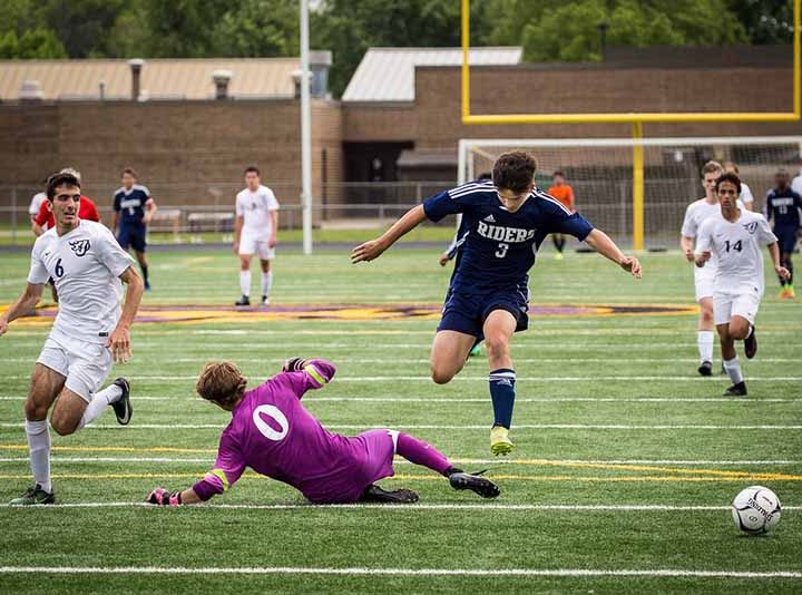 Top 6 Benefits of Playing Soccer