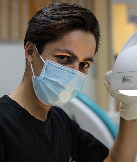 7 Dental Health Warning Signs